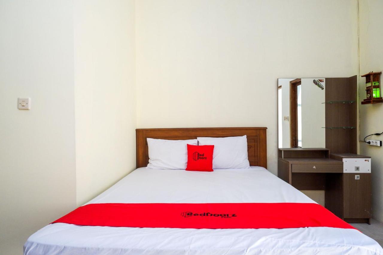 Reddoorz @ Umbul Ponggok Waterpark Klaten المظهر الخارجي الصورة