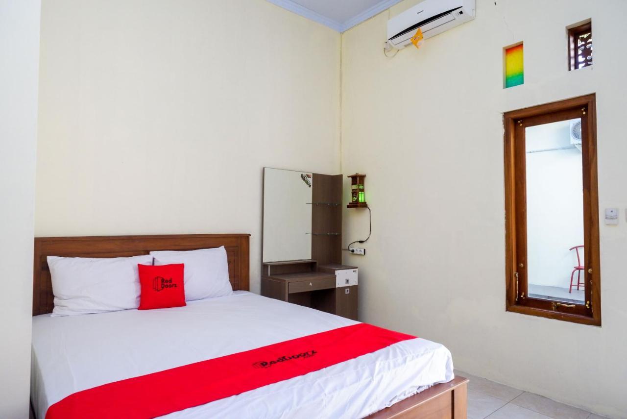 Reddoorz @ Umbul Ponggok Waterpark Klaten المظهر الخارجي الصورة